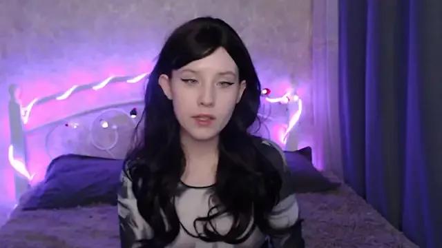 sarakaell from StripChat