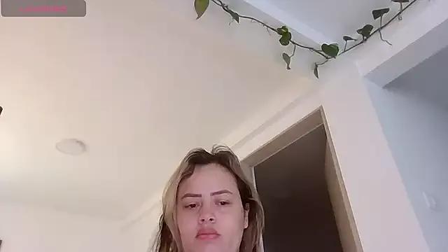 saramartinez1000 from StripChat