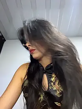 SaraMistick from StripChat is Freechat