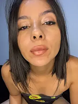 SaraMistick from StripChat is Freechat