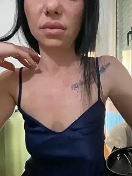 SaraModel from StripChat is Freechat