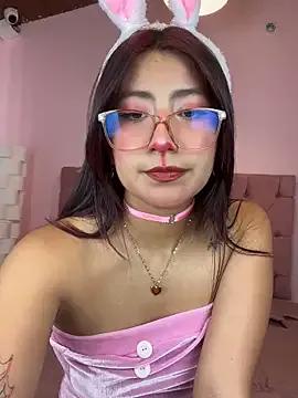 saramooon from StripChat is Freechat