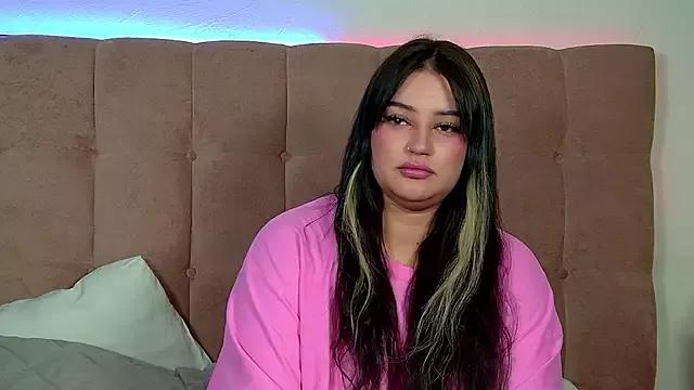 SaraOswald from StripChat