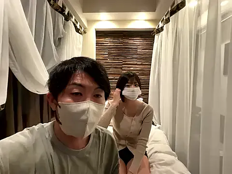 sarariman_8585 on StripChat 