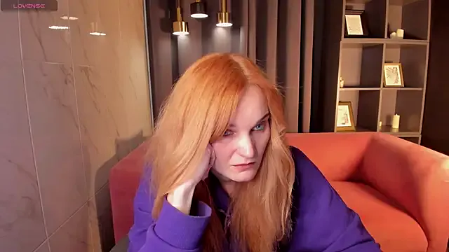 SaraSubtlety on StripChat 