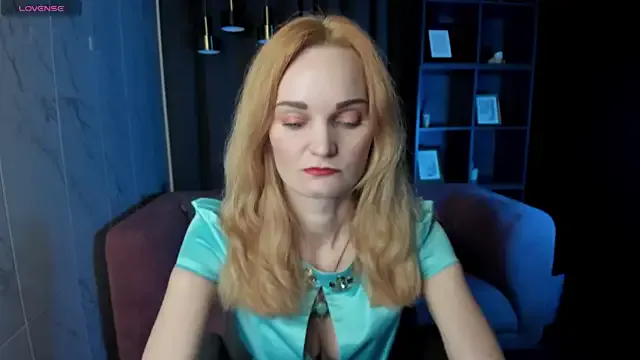 SaraSubtlety on StripChat 