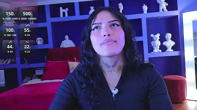 Sari_belle from StripChat