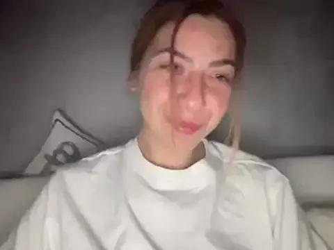 sarrah_rossy from StripChat