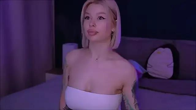 Try our streaming cams variety and talk on a personal level with our adorable girls streamers, showing off their bountiful shapes and dildos.