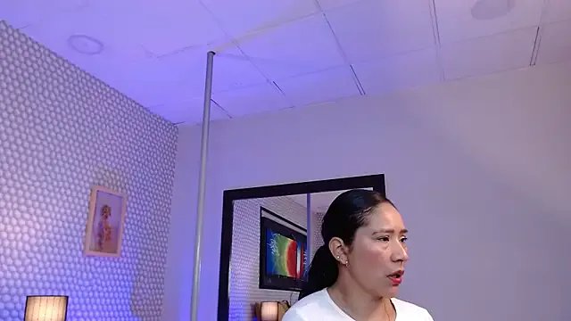 SashaaVixen from StripChat is Freechat