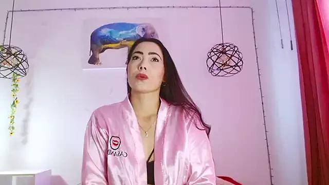 sashahot_cs from StripChat