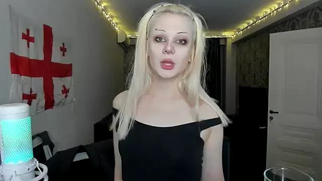 sashakiss99 from StripChat