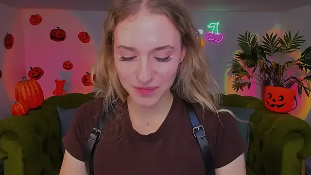 sassy_cutie on StripChat 