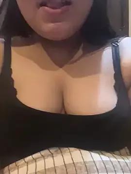 Sassy_Inaya from StripChat is Freechat