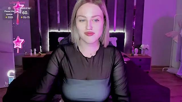 Try our streaming cams variety and talk on a personal level with our adorable girls streamers, showing off their bountiful shapes and dildos.