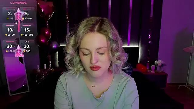 Try our streaming cams variety and talk on a personal level with our adorable girls streamers, showing off their bountiful shapes and dildos.