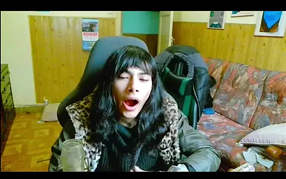 SassyCece on StripChat 