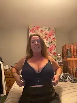 Sassylady from StripChat