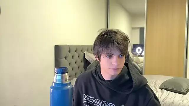 SasukeUhchiaa from StripChat