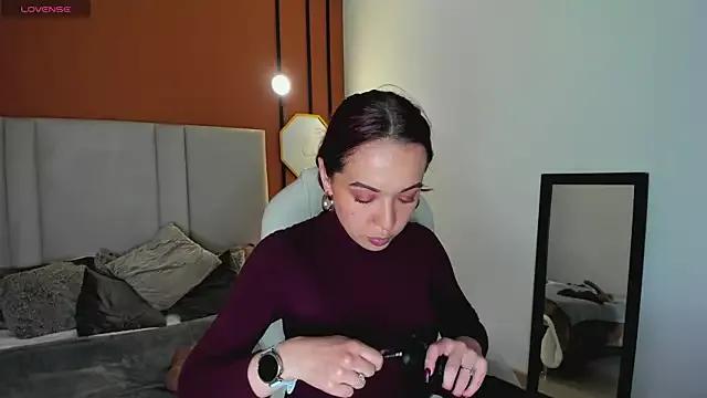 Try our streaming cams variety and talk on a personal level with our adorable girls streamers, showing off their bountiful shapes and dildos.