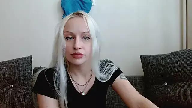 Try our streaming cams variety and talk on a personal level with our adorable girls streamers, showing off their bountiful shapes and dildos.