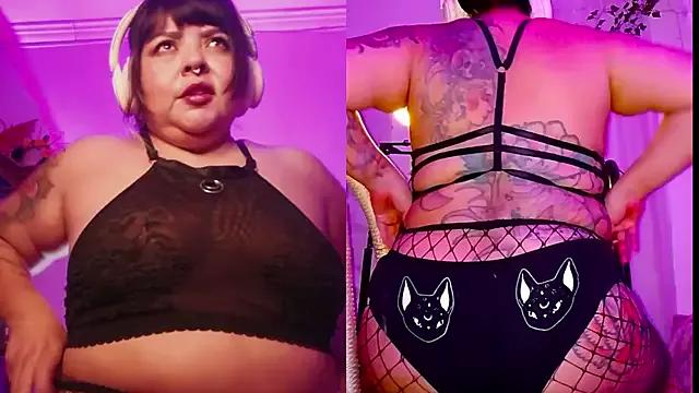 Try our streaming cams variety and talk on a personal level with our adorable girls streamers, showing off their bountiful shapes and dildos.