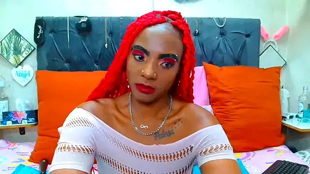 SAVAGExBOO from StripChat