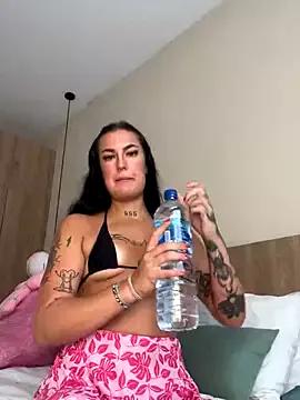 savana_heart from StripChat is Freechat