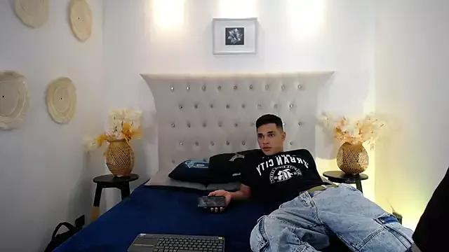 SavAndRob from StripChat is Freechat