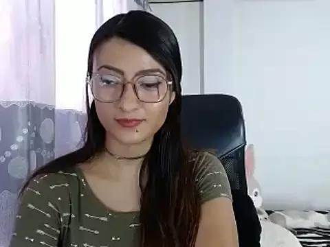 SavannaEvans001 from StripChat