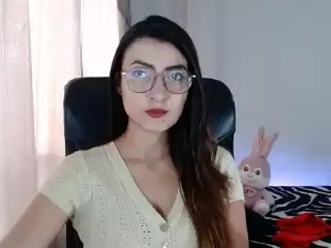 SavannaEvans001 from StripChat