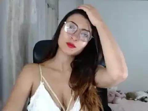 SavannaEvans001 from StripChat
