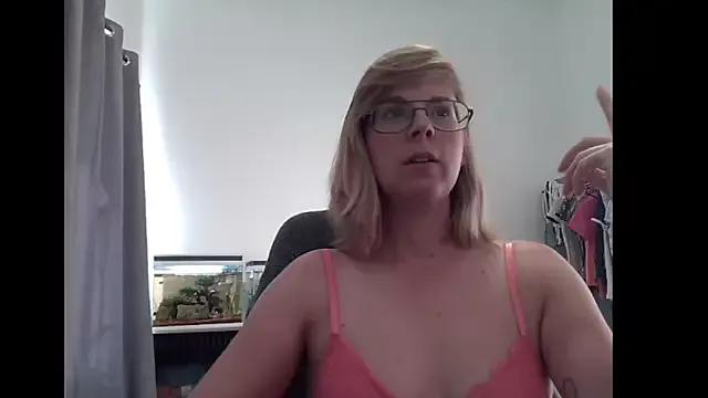 SavannaGirly from StripChat