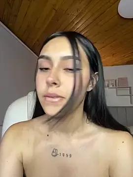 Scarlet_pinkk from StripChat is Freechat