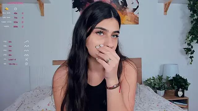 ScarletDivaa from StripChat is Freechat