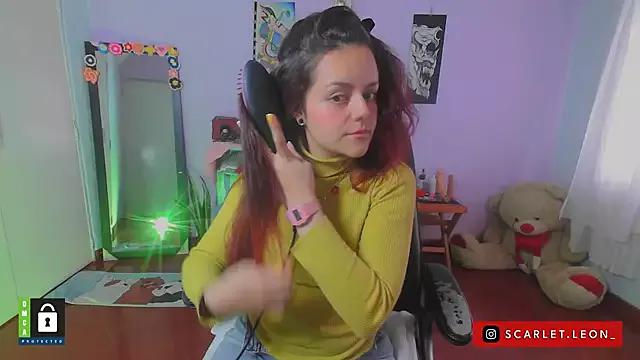 Try our streaming cams variety and talk on a personal level with our adorable girls streamers, showing off their bountiful shapes and dildos.