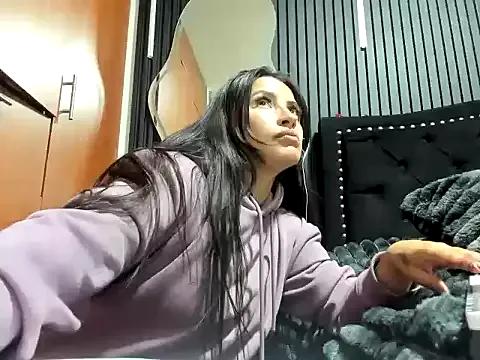 scarletr_red from StripChat is Freechat