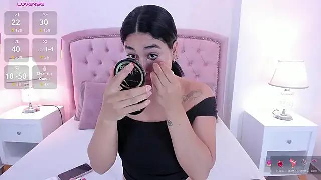 Scarlett_12 from StripChat