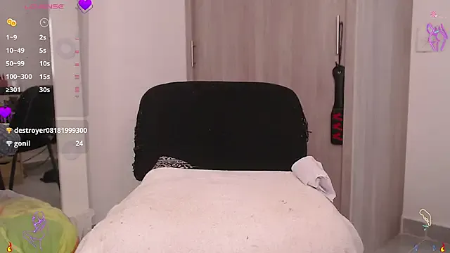 scarlett_diamond11 from StripChat is Freechat