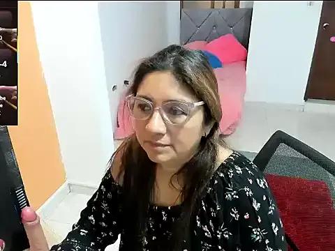 scarlett_mystic from StripChat is Freechat