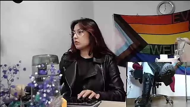 Try our streaming cams variety and talk on a personal level with our adorable girls streamers, showing off their bountiful shapes and dildos.