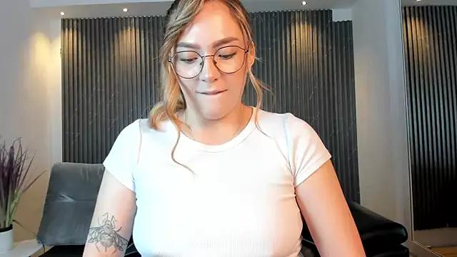 Try our streaming cams variety and talk on a personal level with our adorable girls streamers, showing off their bountiful shapes and dildos.