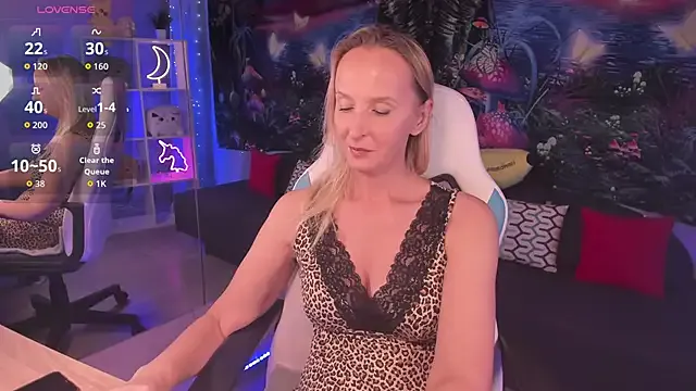 ScarlettPalmer from StripChat is Freechat