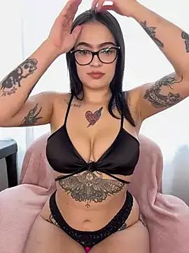 ScarlettVyxen from StripChat is Freechat
