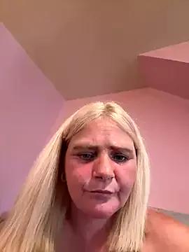 Scottish_Lexi from StripChat is Freechat