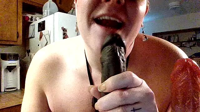 ScrawburryBBW from StripChat
