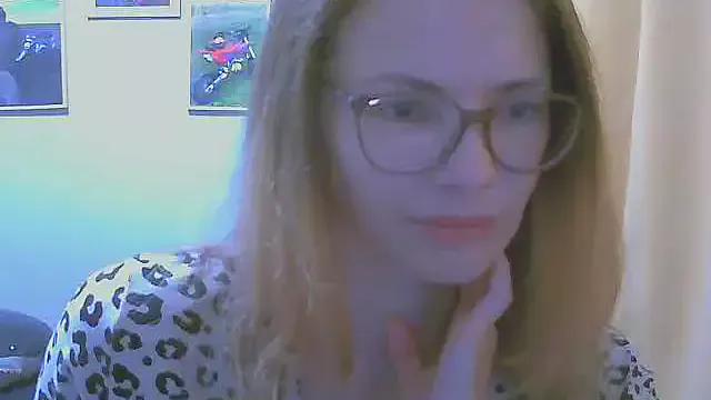 SEA_Dream from StripChat is Freechat