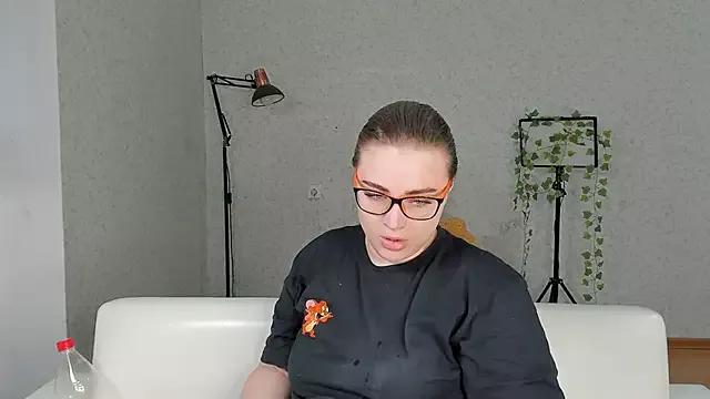 Seductive_She_Wolf from StripChat is Freechat