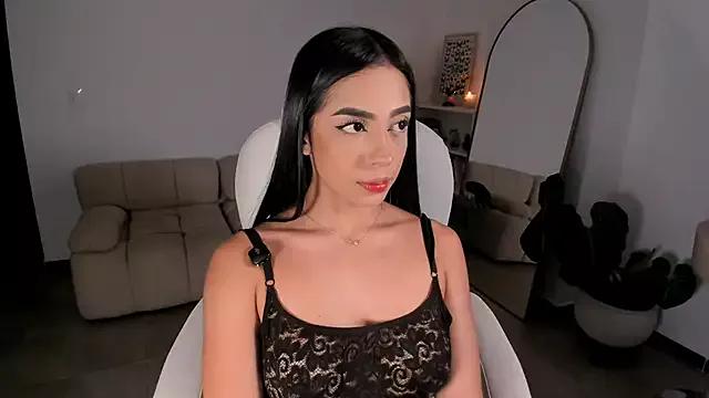 seductivelvet from StripChat is Freechat