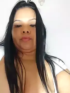 selena__doll from StripChat is Freechat